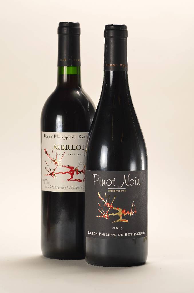 5 Flaschen Baron Philippe de Rothschild, 1x 2009 Pinot Noir, 1 x 2009 Merlot, 1x 2001 Merlot, 1x 2009 Bordeaux, 1x 2004 Bordeaux, sehr gute ...
