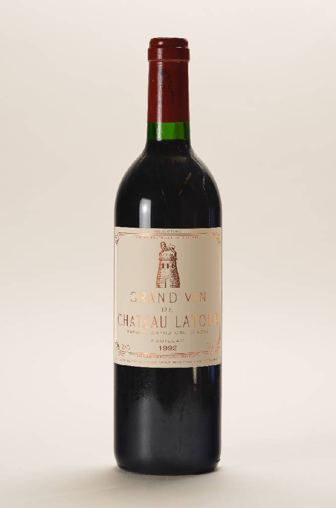 6 Flaschen Chateau Latour, Pauillac, PremierGrand Cru Classe, Jahrgänge: 3x 1992 und 3x 1993, sehr gute Erhaltungszustände, je ca. 75 cl, 12,5 % ...
