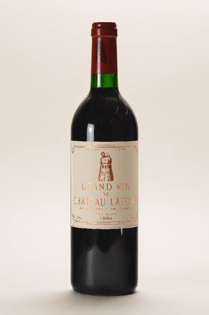 2 Flaschen 1994 Chateau Latour, Premier Grand Cru Classe, Pauillac, je ca. 75 cl, 12,5 % Vol., unverkostet, Füllstände: je ca. into neck, sehr gute ...
