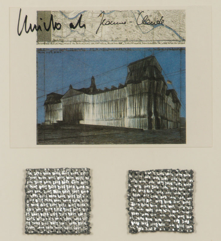Christo und Jeanne Claude, Konvolut aus 2 Offset-Lithografien, je von beiden Künstlern handsign., ca. 10,5x15 cm, darunter je 2 Teiledes zur ...