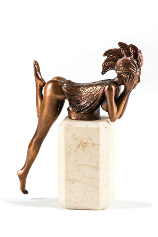 Ernst Fuchs, 1930-2015, Papagena, Bronzeskulptur auf weißem Marmorsockel, sign.,num. 538/7500, inkl. Sockel 12x17 cm