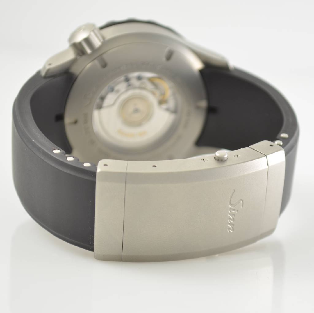 Detail f: SINN seltene, auf 70 Stück limitierte Herrenarmbanduhr Modell "K212 Kommando Spezialkräfte", Automatik, hergestellt anl. 20. Jubiläum ... Detail f: SINN seltene, auf 70 Stück limitierte Herrenarmbanduhr Modell "K212 Kommando Spezialkräfte", Automatik, hergestellt anl. 20. Jubiläum ...