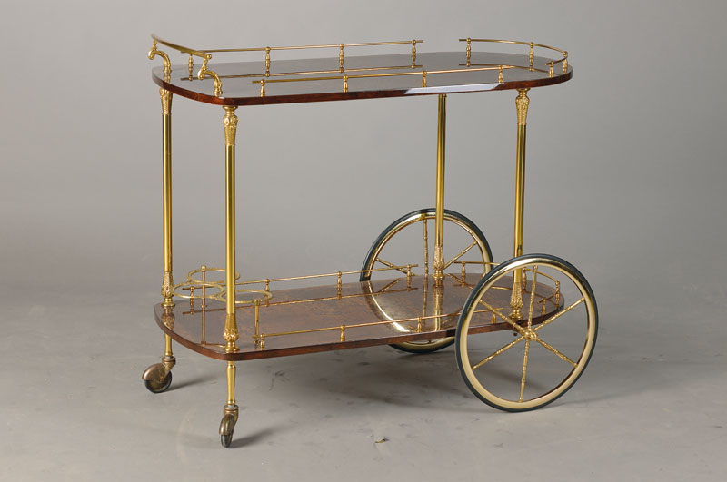 Servierwagen, Italien, 60er Jahre, Hersteller Aldo Tura, Messing, Oberfläche Ziegenleder lackiert, ca. 72x40x92 cm