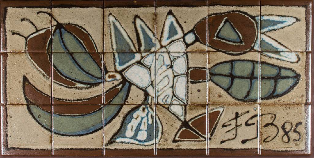 Francisco Brennand, geb. 1927 Brasilien, 18 bemalte und glasierte Keramikkacheln auf Holz angebracht, re unten monogram., ca. 120x60 cm, ca. 40 kg, ...