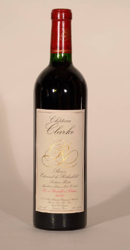 6 Flaschen 2000 Chateau Clarke, Baron Edmond de Rothschild, Listrac-Medoc, je ca. 75 cl, 13 % Vol., Füllstände: je ca. into neck, unverkostet, sehr ...