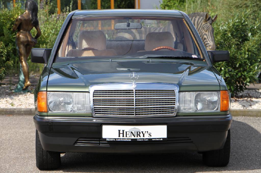 Mercedes-Benz 190 E W 201, Fahrgestellnummer: WDB2010241A247319 EZ 09.1985, 3. Hand, Laufleistung ca. 123.000 km, HU 04.2018, H-Zulassung, 90 kW/ 122 ...