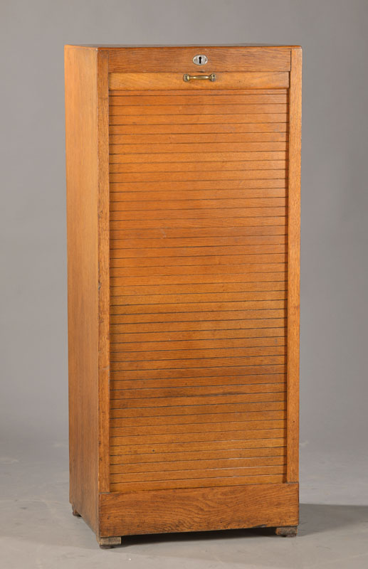 Rollschrank, deutsch, um 1905, Eiche massiv, Rollklappe, ca. 111x46x37 cm