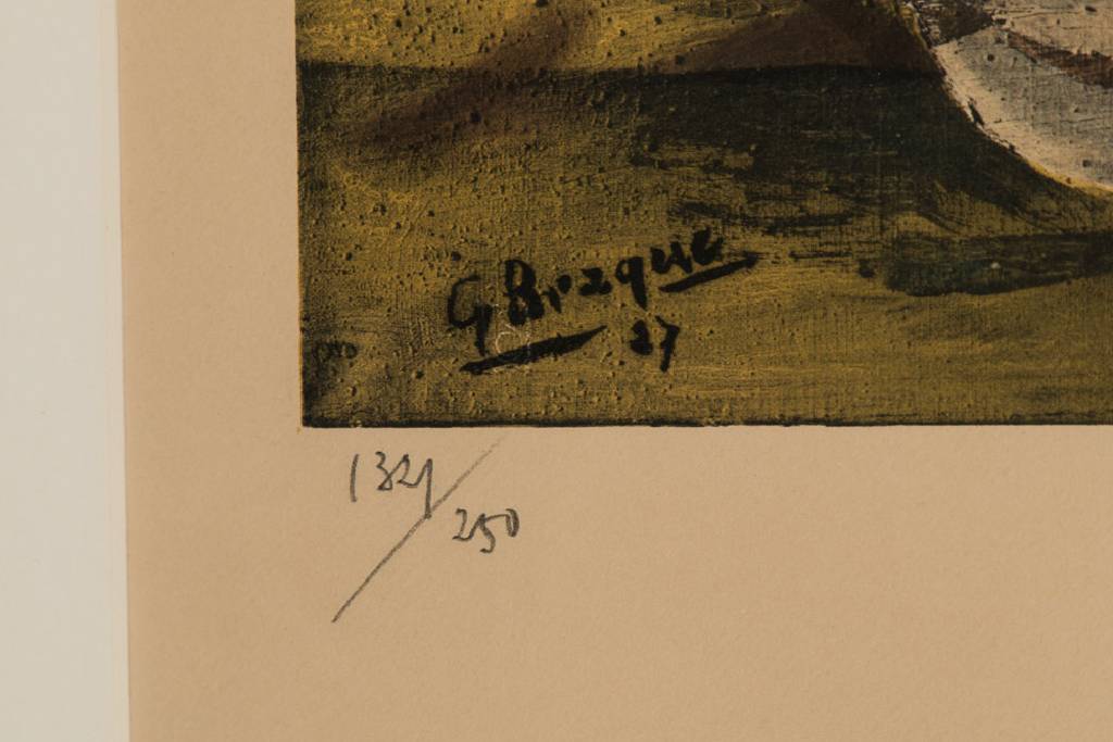 Detail c: Georges Braque, 1882-1963, Nature morte sur une nappe, Farblithografie, handsign., num. 132/250, Motiv 28,5x72,5 cm, unter Glas gerahmt, gesamt ...
