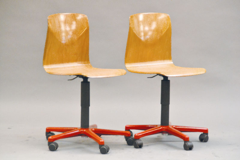 8er Satz Woodmark-Bürostühle, 50/60er Jahre, Pagholz-Sitzschale, Metallgestell auf Rollen,6.9195-1 H. ca 87 cm, Sh. ca. 50 cm