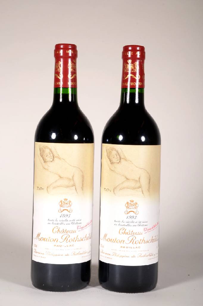 2 Flaschen 1993 Chateau Mouton Rothschild, Pauillac, je ca. 75 cl, 12,5 % Vol., Füllstände: je ca. into neck, unverkostet, hervorragende ...