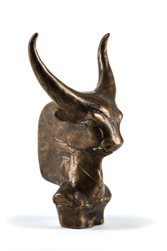 Gernot Rumpf, geb. 1941 Kaiserslautern, Minotaurus, Bronzeskulptur, sign. und monogrammiert, H. 12 cm