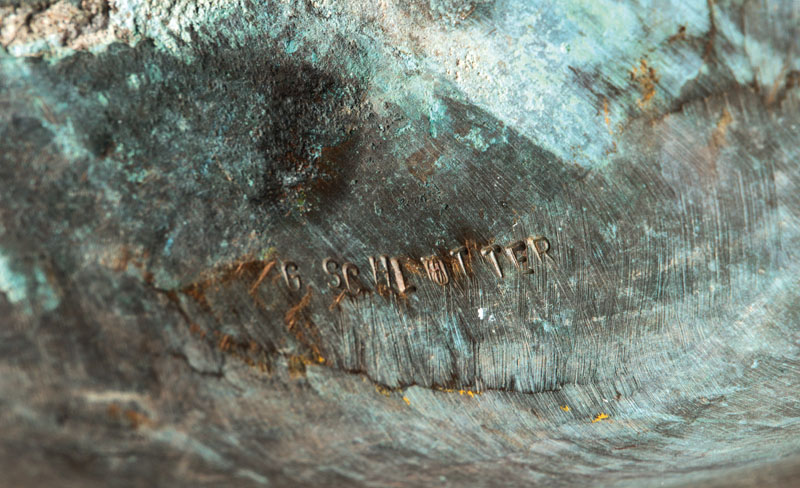 Detail b: Gotthelf Schlotter, 1922-2007, Pfau, Bronzeskulptur, grüne Patina, signiert, ca. 85x76x58 cm