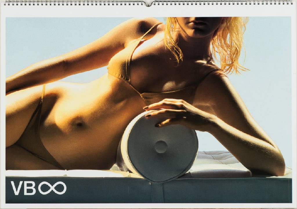 Vanessa Beecroft, geb. 1969, Sister Kalender, 13 High Gloss Prints, sign., num. 261/300, Blattgr. 42x60 cm