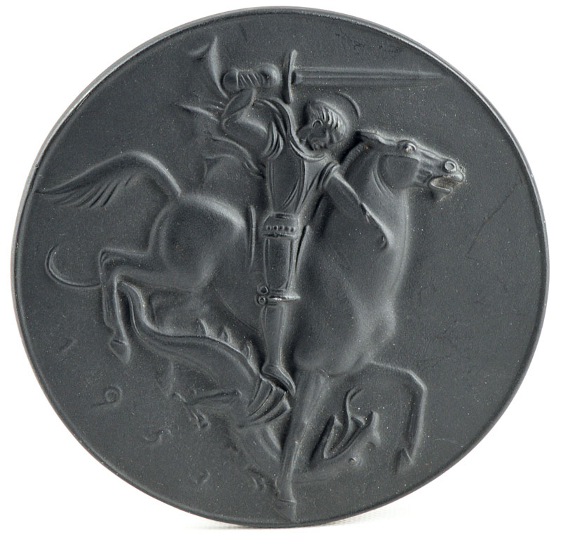 Arno Breker, 1900-1991, Heiliger St. Georg, Bronze-Relief, dat. 1953, verso Stempel der Giesserei Buderus, ca. 14 cm