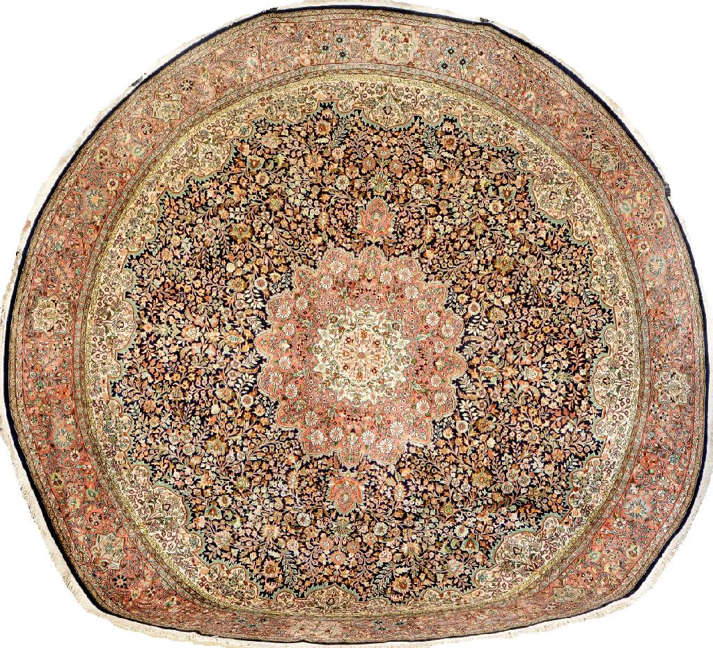 Großer Seiden Kashmir, Indien, ca. 30 Jahre, Kunstseide, ca. 360 cm Durchmesser, EHZ: 2 (fachkundig gereinigt).