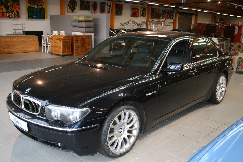 BMW 760i Individual, Fahrgestellnummer: WBAGL81020DG60407, EZ 08/2003, 2. Hand, Laufleistung ca. 86.500 km, HU 04/2019, 327 kW/ 445 PS, 12-Zylinder, ...