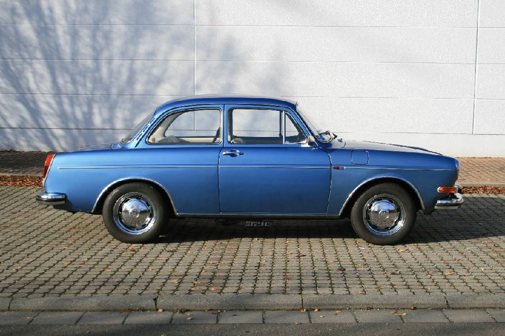 Detail a: Volkswagen Typ 3 1600L, Fahrgestellnummer: 3122048561, EZ 11/1971, Laufleistung ca. 71.037 km abgelesen, H-zulassungsfähig, 40 kW/ 54 PS, ...