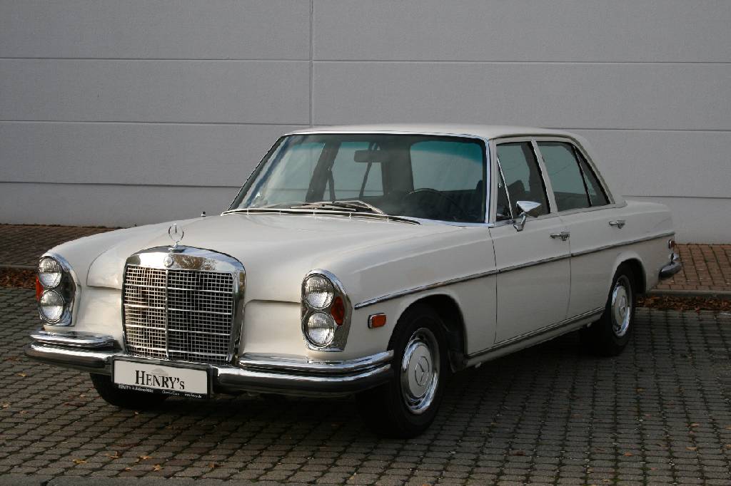 Mercedes-Benz 280 SE W 108, Fahrgestellnummer: 10801812031360, EZ 12/1971, Laufleistung ca. 32.856 miles abgelesen, H-zulassungsfähig, 118 kW/ 160 ...