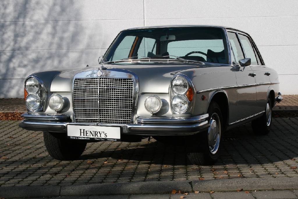 Mercedes-Benz 300 SEL 3.5 W 109, Fahrgestellnummer: 10905612006384, EZ 05/1971, 1. Hand, Laufleistung ca. 68.802 km, H-zulassungsfähig, 147 kW/ 200 ...