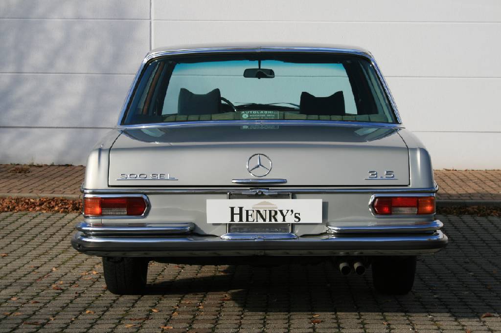 Detail b: Mercedes-Benz 300 SEL 3.5 W 109, Fahrgestellnummer: 10905612006384, EZ 05/1971, 1. Hand, Laufleistung ca. 68.802 km, H-zulassungsfähig, 147 kW/ 200 ...
