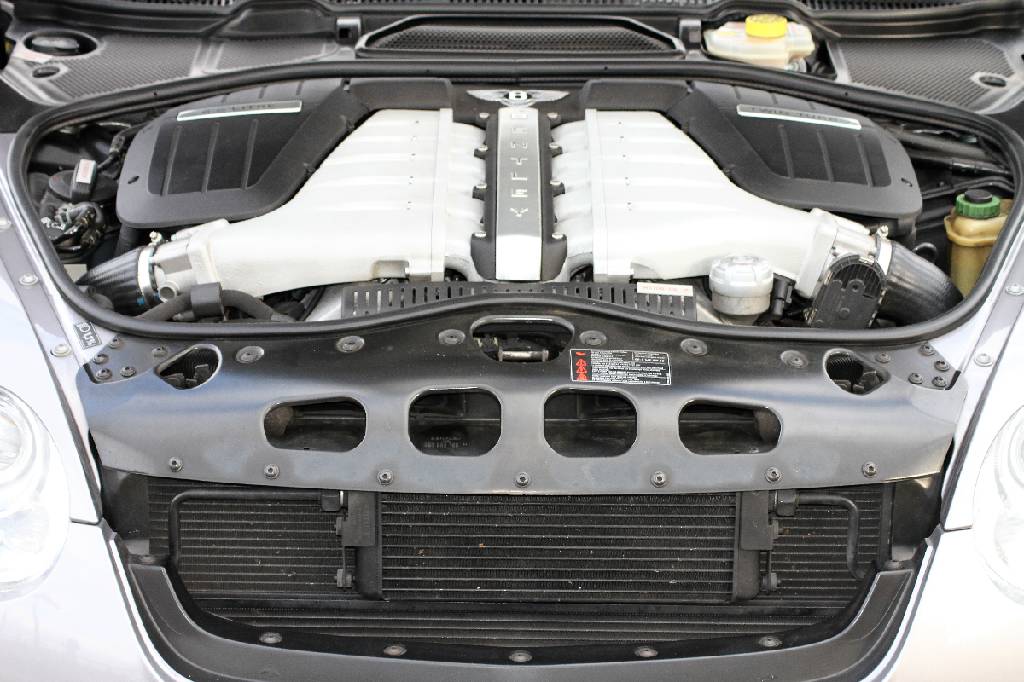 Detail e: Bentley Continental GT Coupé, Fahrgestellnummer: SCBCE63W55C026684, EZ 01/2005, 3. Hand, Laufleistung ca. 34.805 km, HU 02/2018, 412 kW/ 560 PS, ...