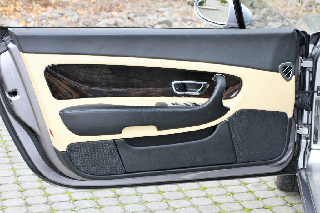 Detail h: Bentley Continental GT Coupé, Fahrgestellnummer: SCBCE63W55C026684, EZ 01/2005, 3. Hand, Laufleistung ca. 34.805 km, HU 02/2018, 412 kW/ 560 PS, ...