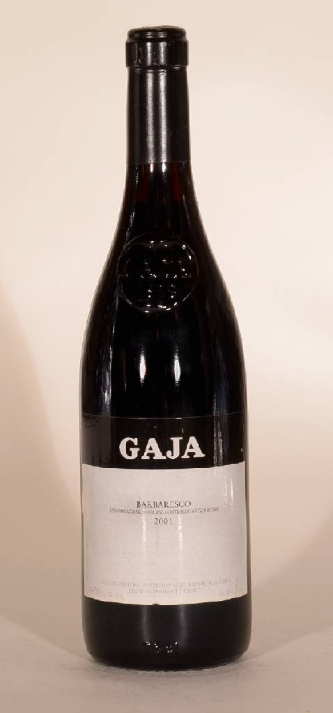 1 Flasche 2001 Gaja Barbaresco, ca.75 cl, 14 % Vol., Abstand zwischen Kapsel und Wein: ca. 2 cm, unverkostet, Kapsel l. berieben sonst sehr guter ...