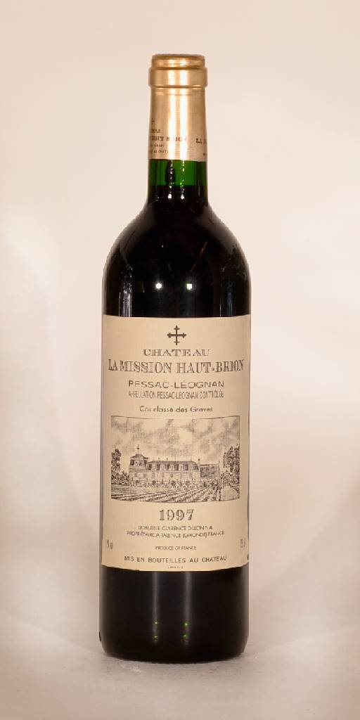1 Flasche 1997 Chateau La Mission Haut-Brion , ca. 75 cl, 13 % Vol., Füllstand: ca. into neck, unverkostet, guter Erhaltungszustand, sammelwürdig