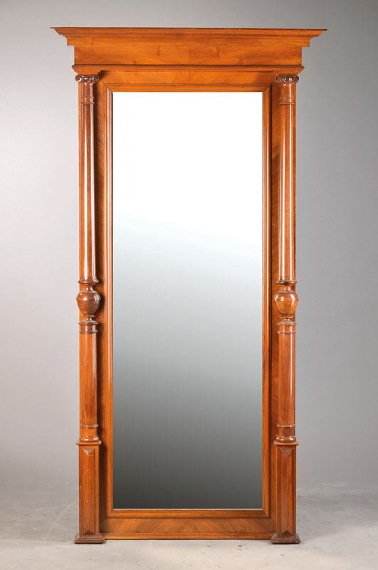 Großer Standspiegel, Gründerzeit, um 1890, Nussbaum, typische Ornamentik, ohne Konsole, ca. 189x99 cm