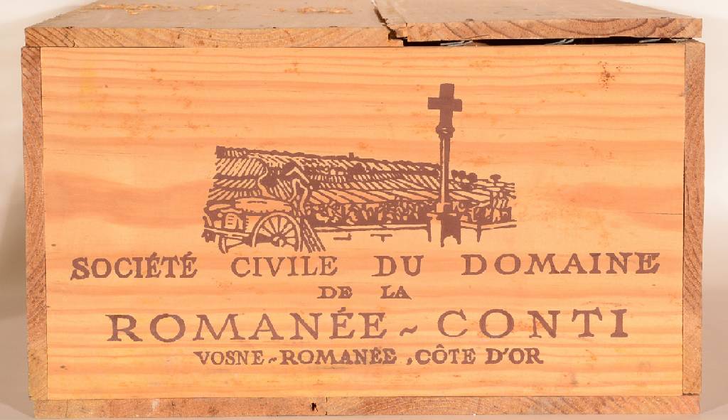 Detail c: 1 Flasche 1992 Domaine de La Romanee-Conti La Tache, Cote D´Or, ca. 75 cl, 13 % Vol., Abstand zwischen Kapsel und Wein: ca. 3 cm, unverkostet, sehr ...