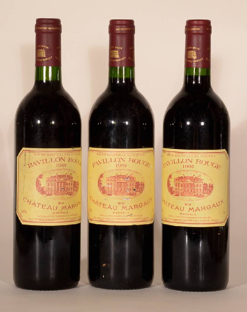 3 Flaschen 1991 Pavillon Rouge, 2. Wein von Chateau Margaux, Margaux, je ca. 75 cl, 12,5 % Vol., Füllstände: je ca. into neck, unverkostet, ...