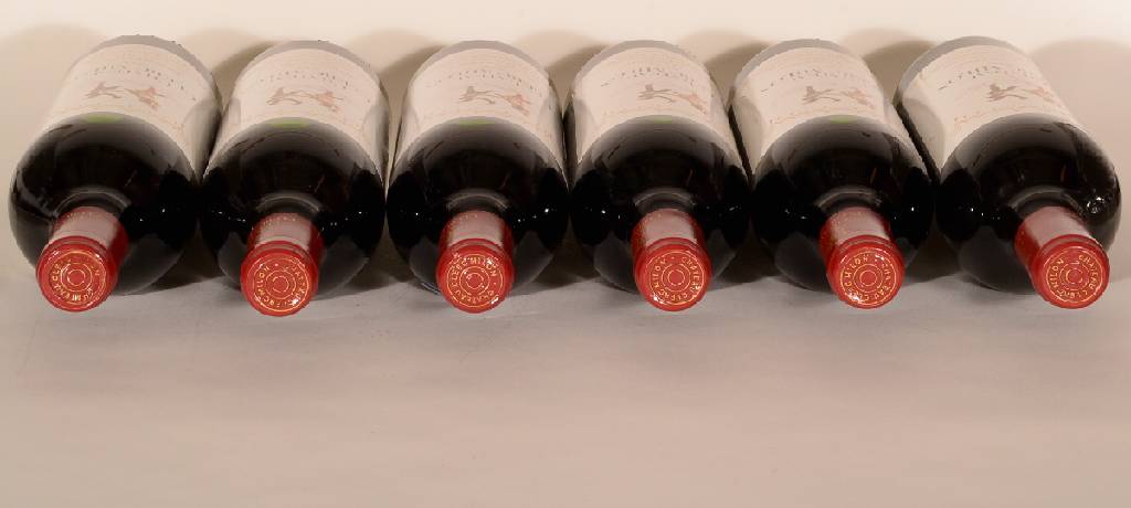 Detail b: 6 Flaschen 2000er Chateau Clerc Milon, Pauillac, Grand Cru Classé, je ca. 75 cl, 12,5% Vol., Füllstände: je ca. into neck, unverkostet, Etiketten ...