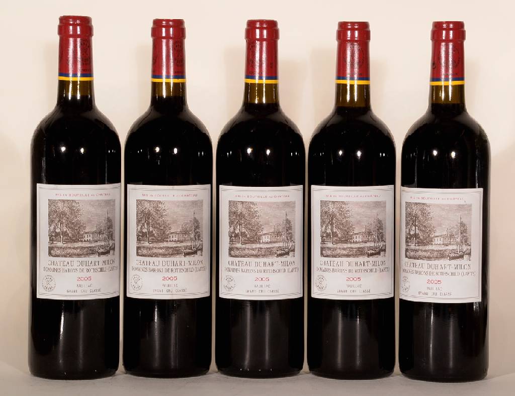 10 Flaschen 2005er Chateau Duhart-Milon, Domaines Barons de Rothschild (Lafite), je ca. 75 cl, 13 % Vol., unverkostet, Füllstände: je ca. into ...