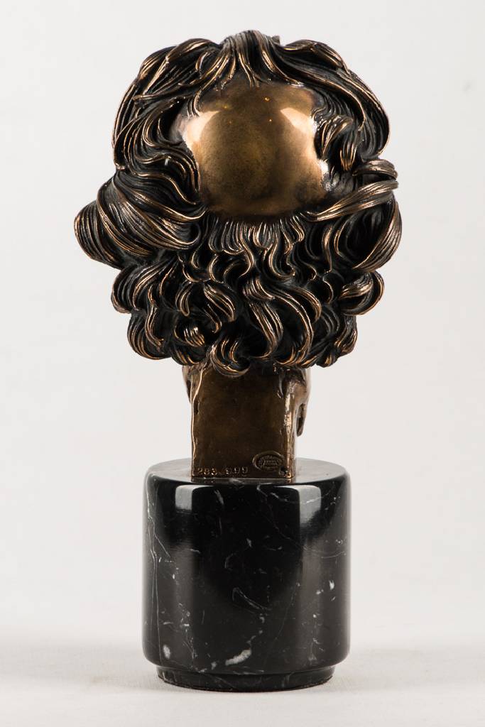Detail a: Arno Breker, 1900-1991, Büste Salvador Dali,Bronzeskulptur auf Marmorsockel, 1974/75, sign., num. 283/999, Gießerstempel Venturi Arte, Bronze ca. ...