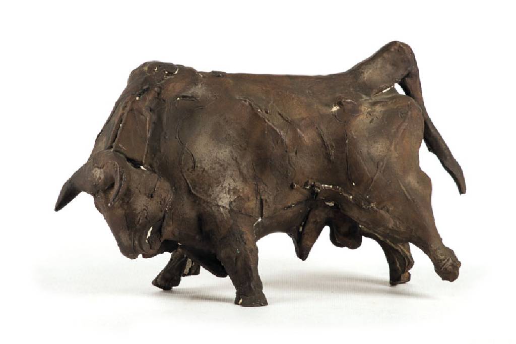 Thomas Duttenhoefer, geb. 1950 Speyer, Stier, Bronzeskulptur, Signaturstempel, num. 01/15, ca. 15x27x11 cm