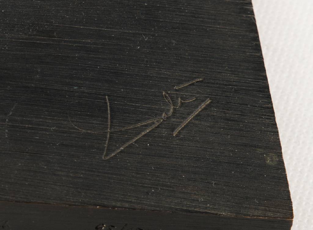 Detail b: Salvador Dali, 1904-1989, Venus à la Giraffe, Bronzeskulptur, 1973, Signaturstempel, num. 95/1500, Gießerstempel Venturi Arte Bologna, ca. ...
