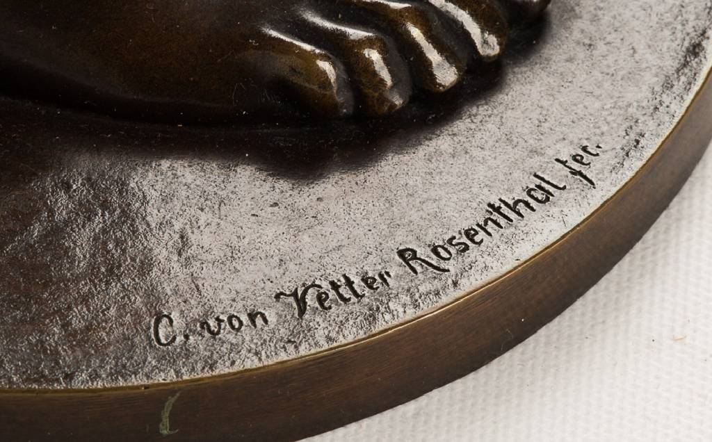 Detail b: wohl Charles Vetter, 1858-1936, Frauenakt, Bronzeskulptur auf Marmorsockel, sign. Charlesvon Vetter, wohl um 1920-1930, ...