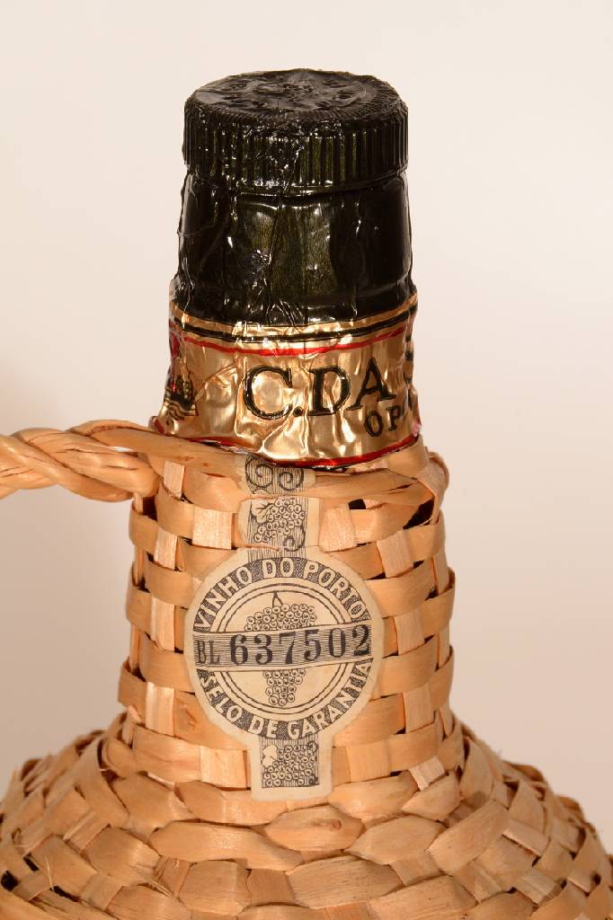 Detail a: 1 Flasche 1960 C.Da Silva OPORTO, Asta Regia, Etikett l. besch., sonst guter Erhaltungszustand, im Korbgeflecht, sammelwürdig