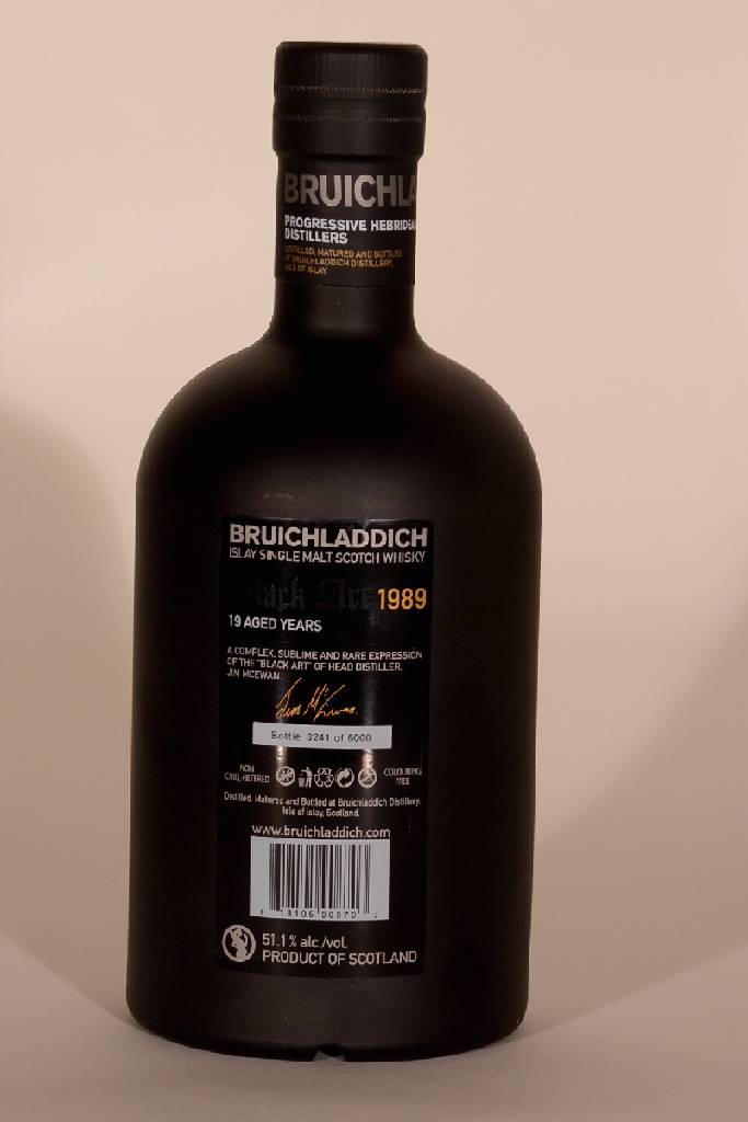 Detail a: 1 Flasche 1989 Islay Single Malt Scotch Whisky, Bruichladdich Black Art First Edition von Jim Mc Ewan, ca. 700 ml, 51.1 % Vol., Flaschennummer 3241 ...