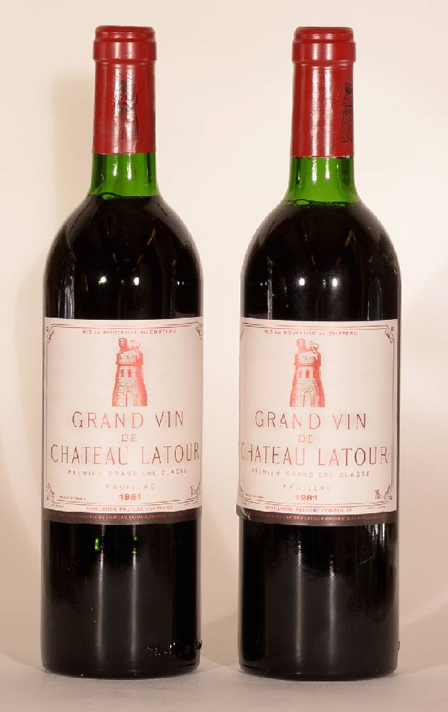 2 Flaschen 1981 Chateau Latour, Pauillac, Premier Grand Cru Classe, je ca. 75 cl, je ca. top shoulder, unverkostet, sehr gute Erhaltungszustände, im ...