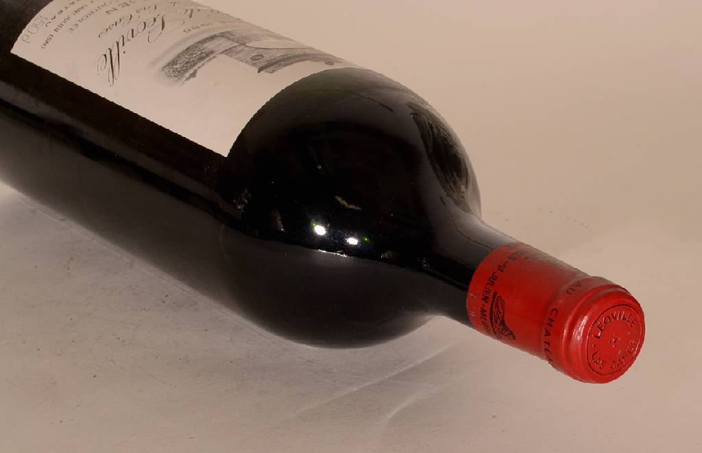 Detail a: 1 Magnumflasche 1985 Grand Vin de Leoville du Marquis de Las Cases, Saint-Julien, ca. 150 cl, Füllstand: ca. top shoulder, unverkostet, sehr guter ...