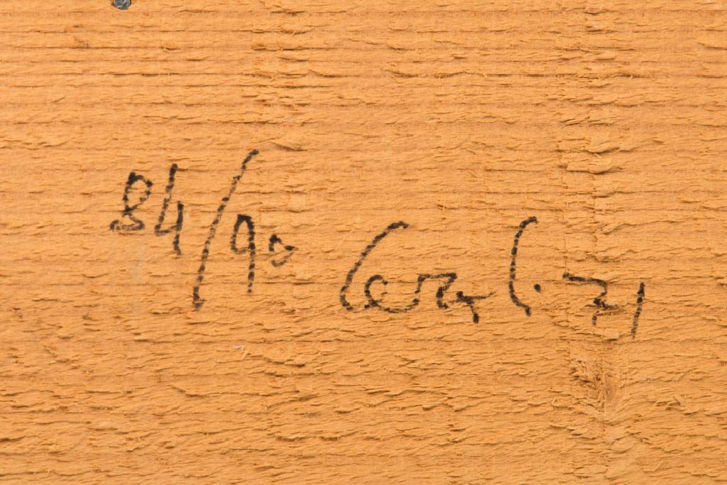 Detail b: Mario Ceroli, geb. 1938, Holzskulptur, verso sign., num. 84/90, dat. 1971, ca. 32x32x7 cm