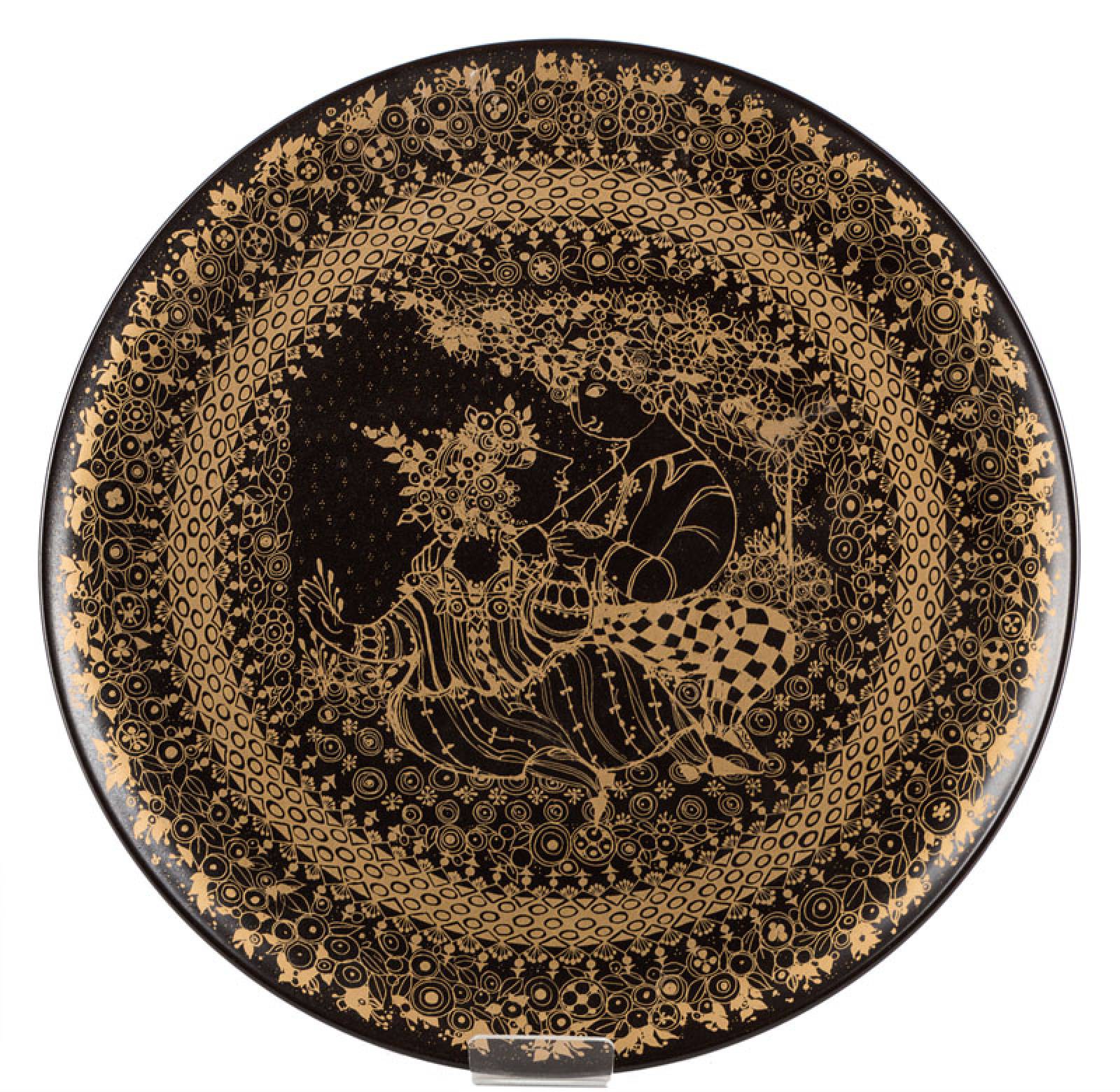 Björn Wiinblad, 1918-2006, Porzellanteller, aus der Reihe "Die Jahreszeiten - Frühling", verso gestempelt Rosenthal, ca. 35 cm