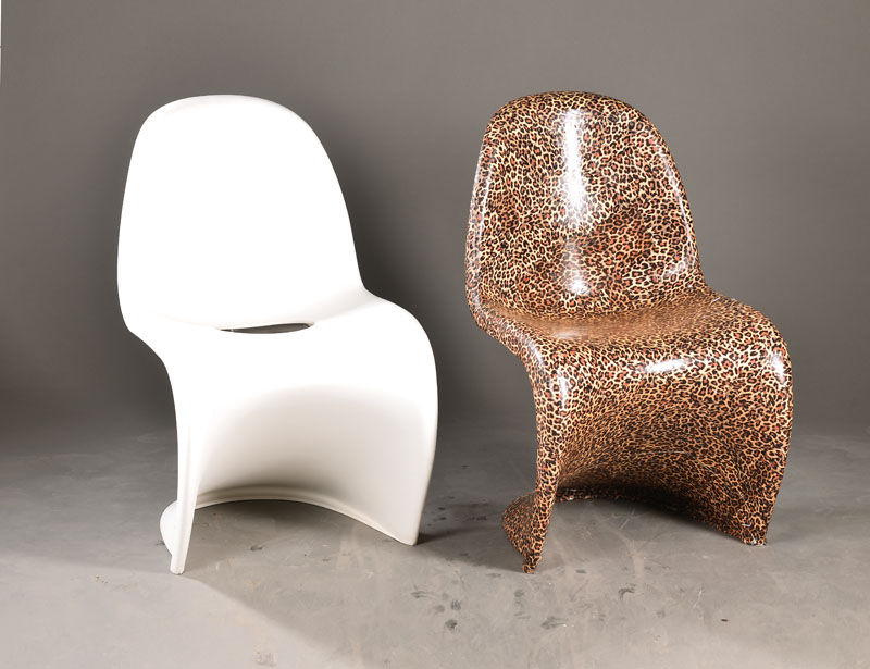 Panton Chair "Re-Loved", im Auftrag eines Frankfurter Einrichtungshaus von lokalen Architekturbüros umgestaltete Version des ...