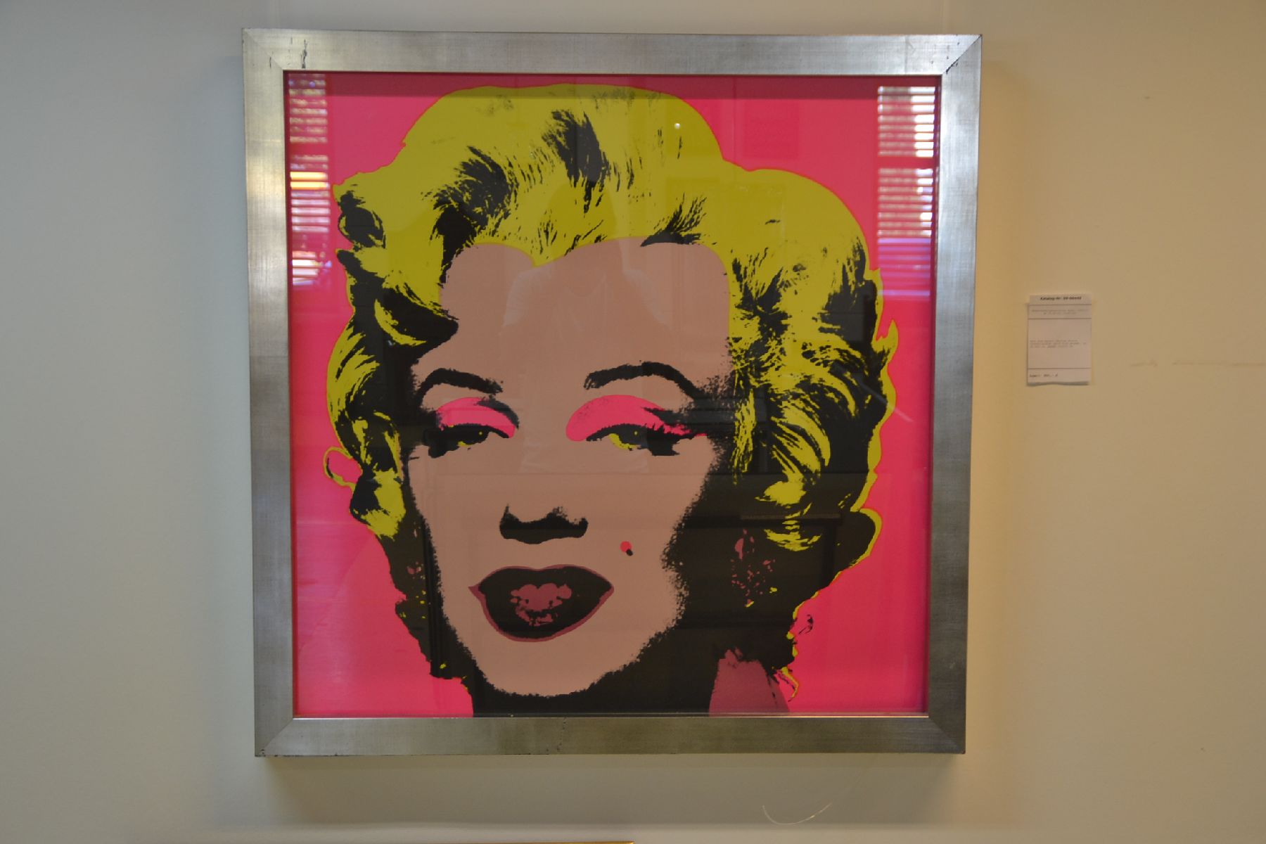 Detail a: Nach Andy Warhol, Marilyn Monroe, Farbserigraphie, unter Glas gerahmt, ca. 90,5x91 cm, gesamt 101x101 cm