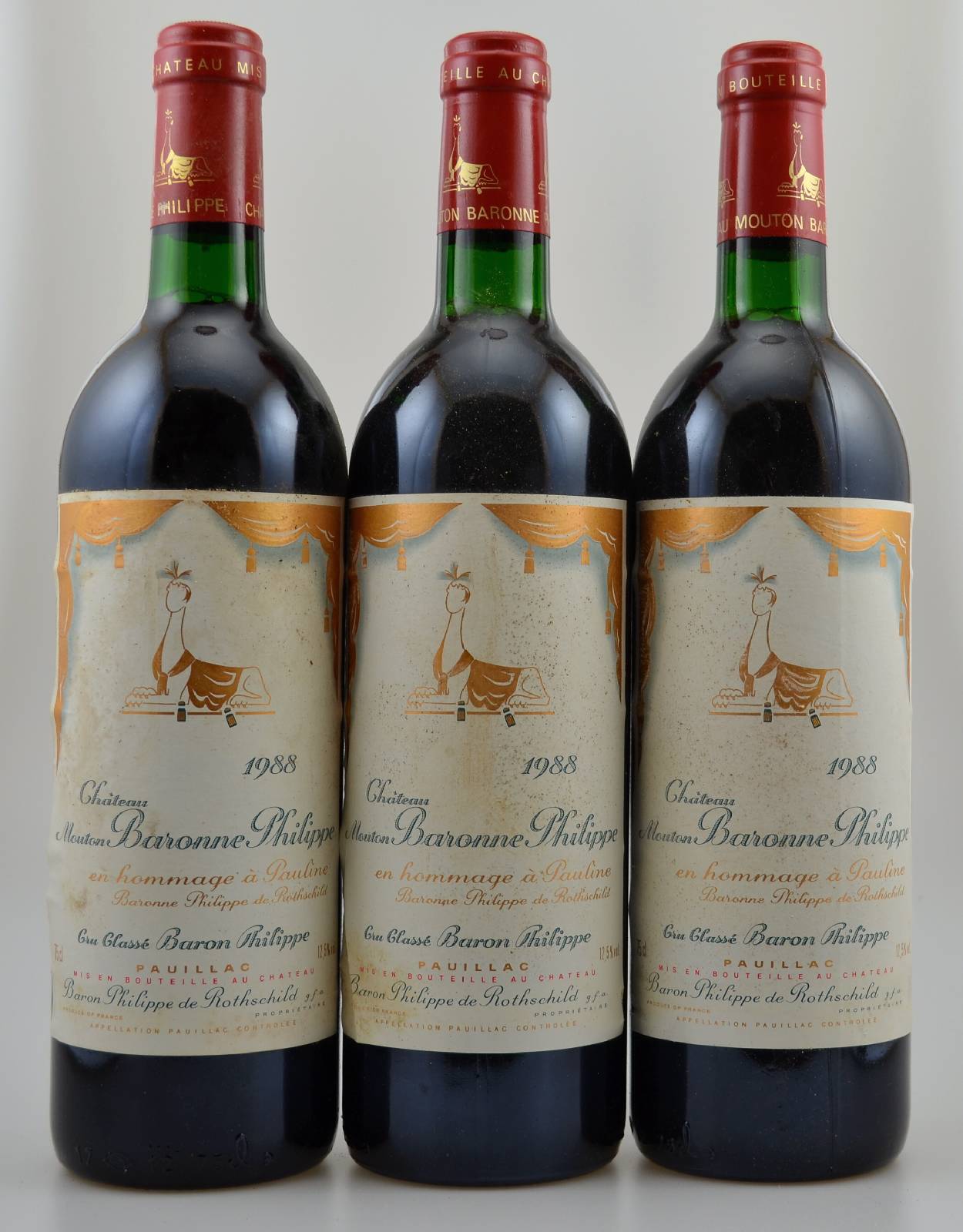 12 Flaschen 1988 Chateau Mouton Baronne Philippe de Rothschild, en hommage a Pauline, Pauillac, je ca. 75 cl, 12.5 % Vol., Füllstände: upper mid ...