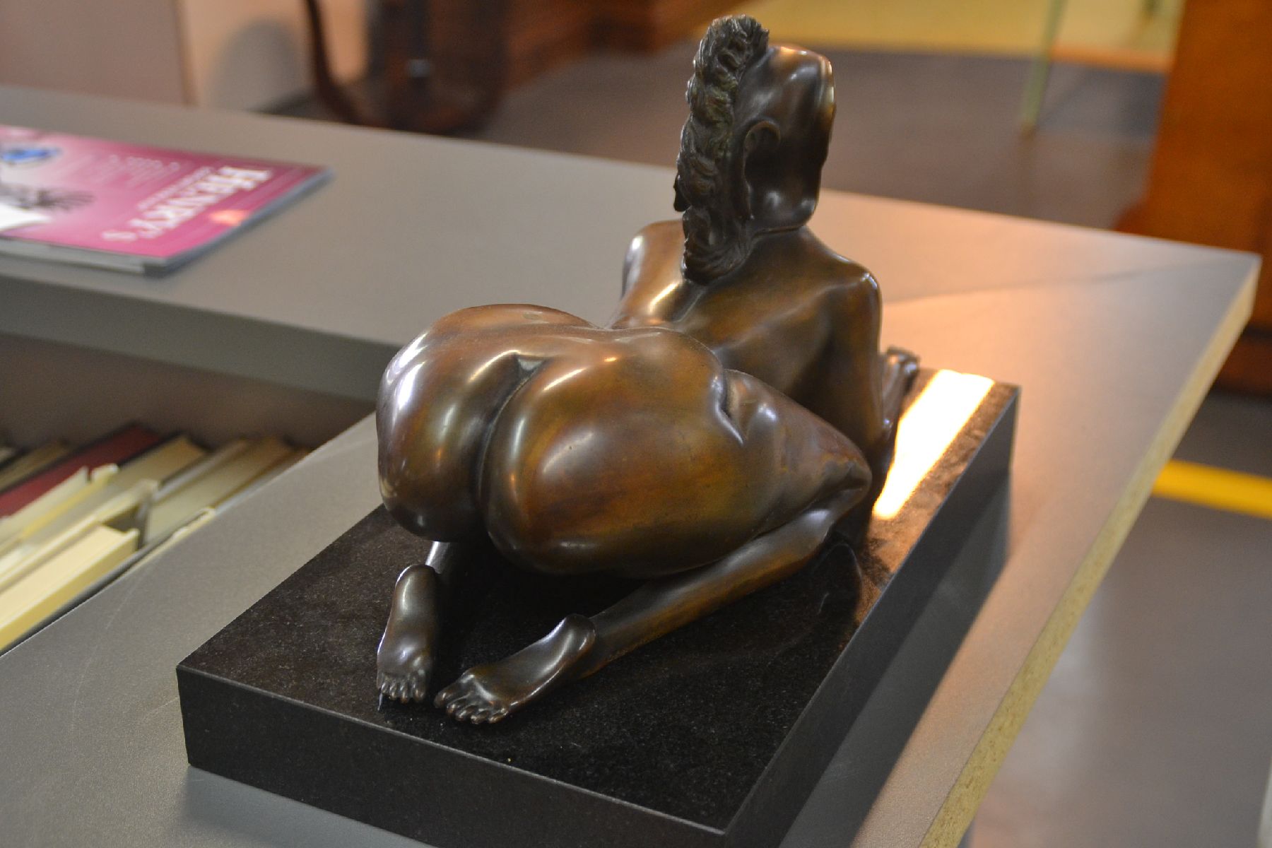 Detail f: Prof. Ernst Fuchs, 1930-2015 Wien, Wiener Sphinx, Bronzeskulptur, num. 652/1000, signiert, gegossen bei Venturi Arte mit Zertifikat von Paolo ...