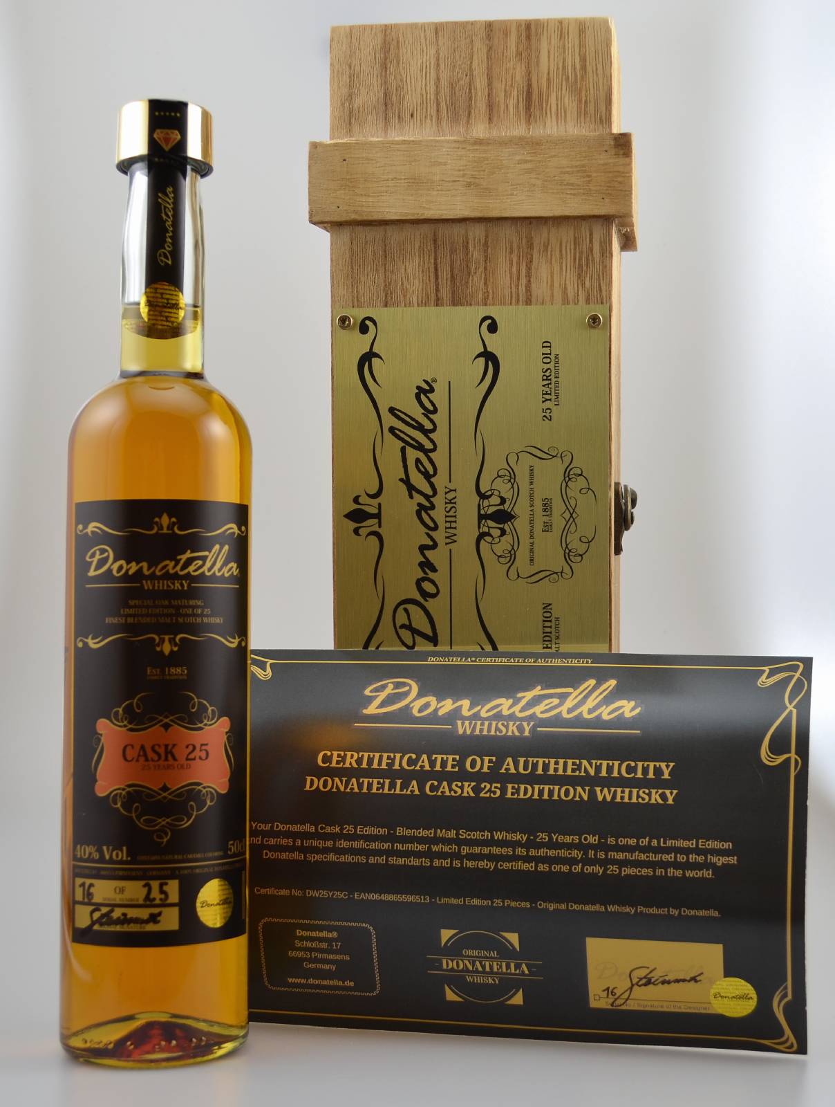 Detail b: 1 Flasche Donatella Scotch Whisky 25 Years Old Limited Edition, Flaschennummer 16 von nur 25 abgefüllten Flaschen., ca. 50 cl, 40 % Vol., 25 Jahre ...