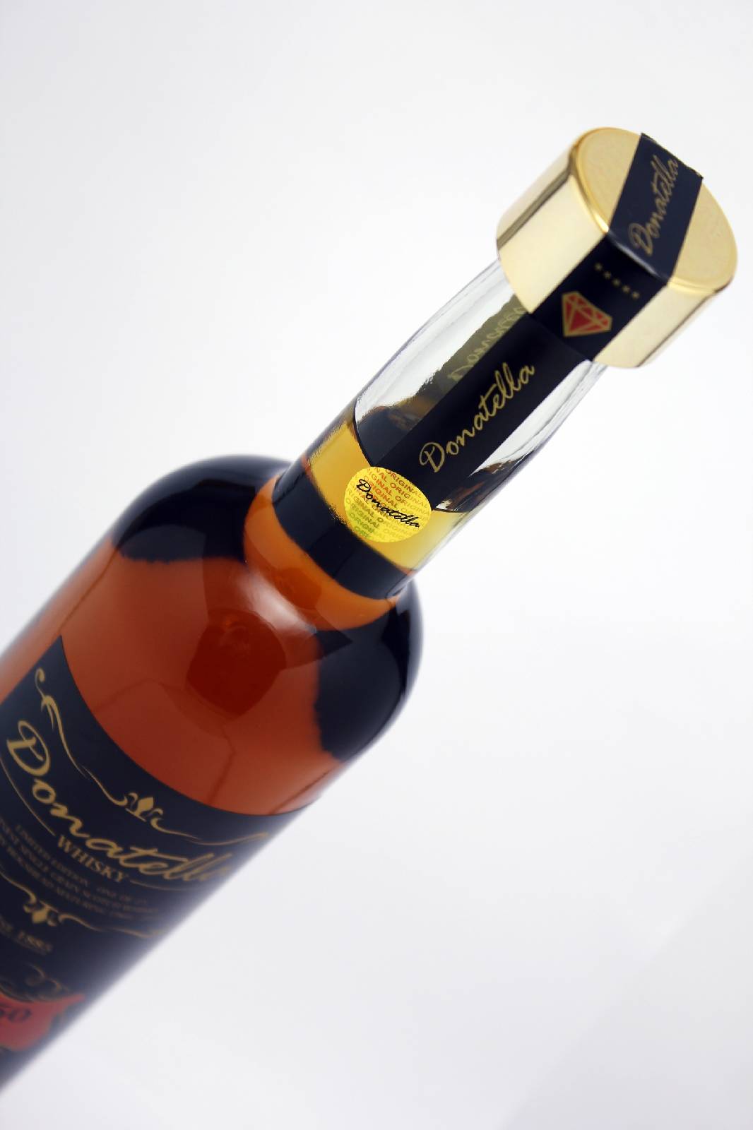 Detail a: 1 Flasche Donatella Scotch Whisky 50 Years Old Limited Edition, Flaschennummer 7 von nur 25 abgefüllten Flaschen., ca. 50 cl, 49,5 % Vol., 50 Jahre ...