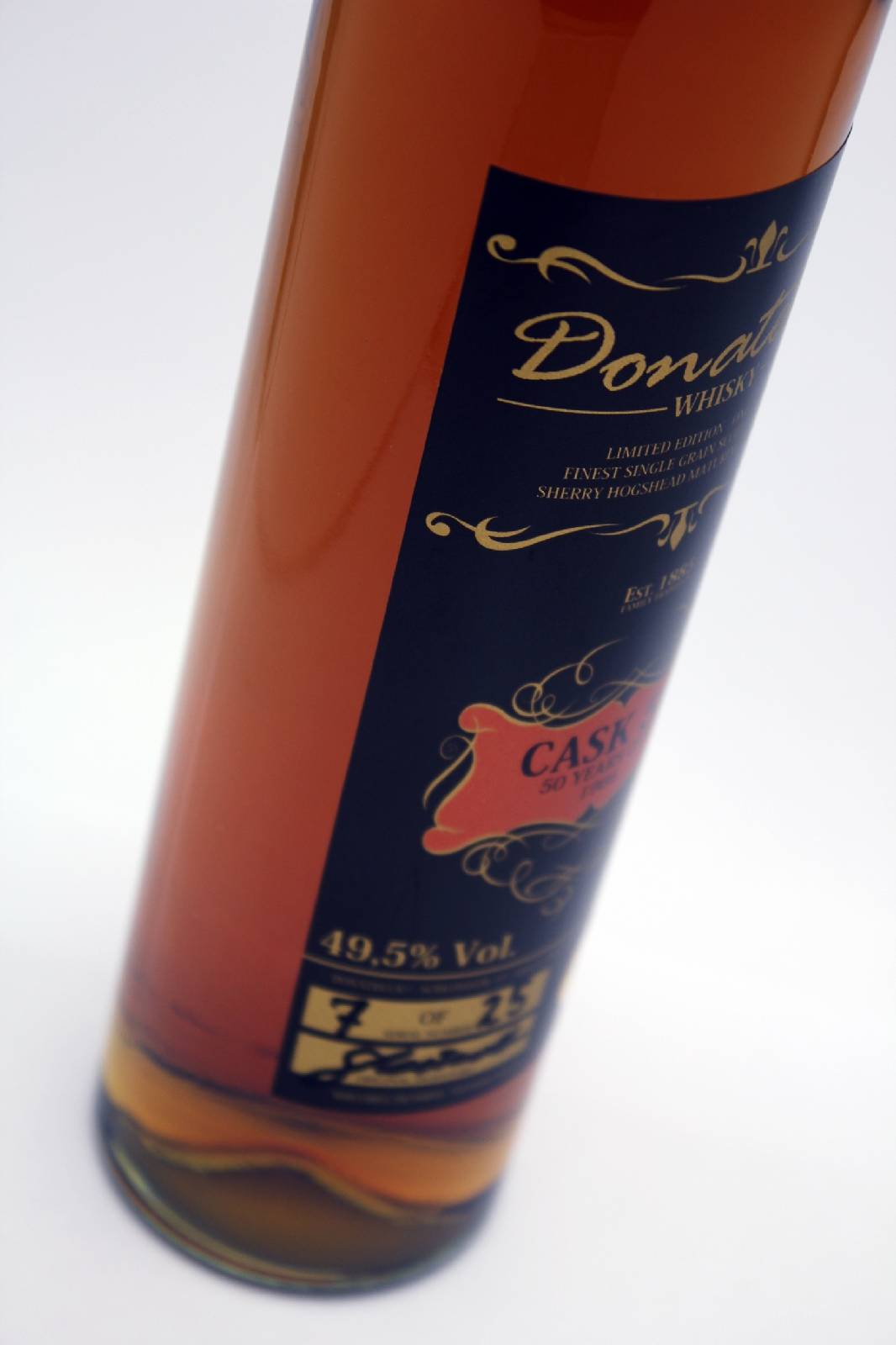 Detail c: 1 Flasche Donatella Scotch Whisky 50 Years Old Limited Edition, Flaschennummer 7 von nur 25 abgefüllten Flaschen., ca. 50 cl, 49,5 % Vol., 50 Jahre ...